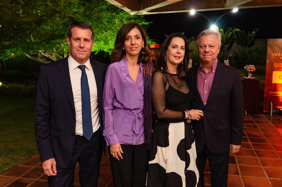 Pietro Lazzeri, Enrica Lazzeri, Karla Ozorio e Guilherme Magaldi