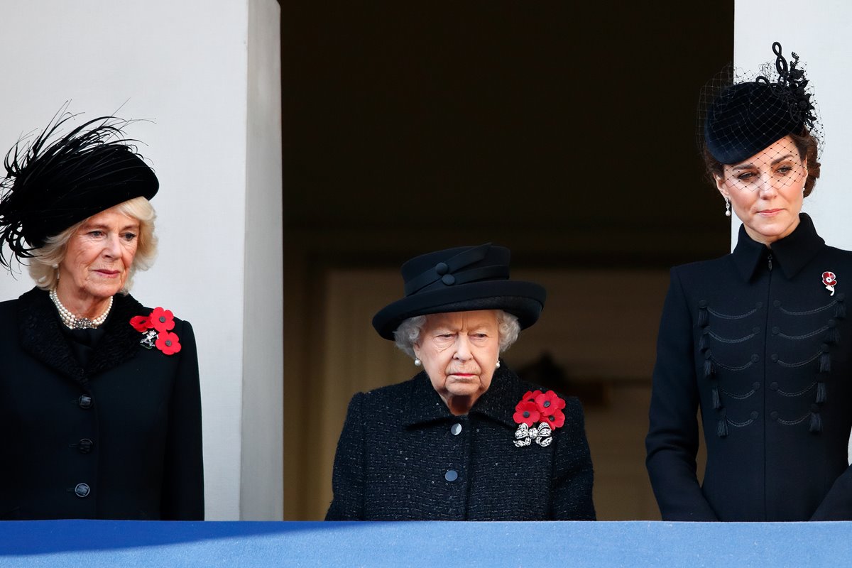 Camilla Parker, rainha Elizabeth e Kate Middleton