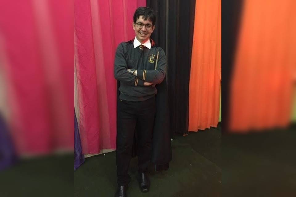 Rondolfe Rodrigues vestido de harry potter