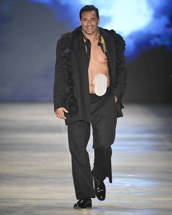 Luciano Szafir para Walério Araujo no SPFW N52