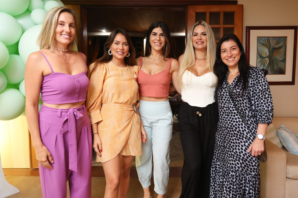 Grupo de mulheres 