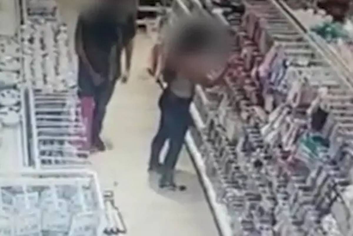 Vídeo: mãe denuncia abuso sexual de filha dentro de loja em shopping |  Metrópoles