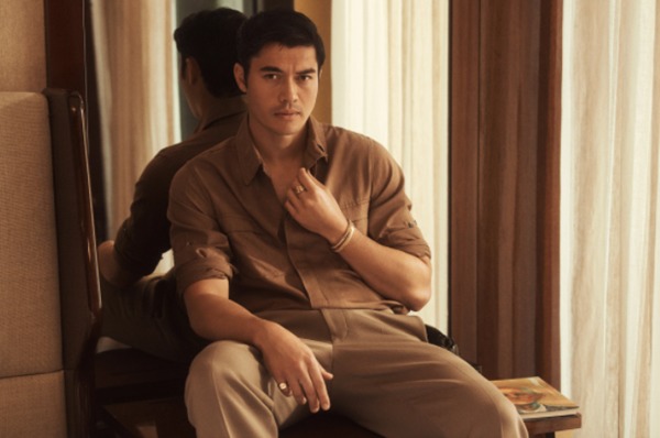 Na imagem, ator Henry Golding estrela campanha da David Yurman 