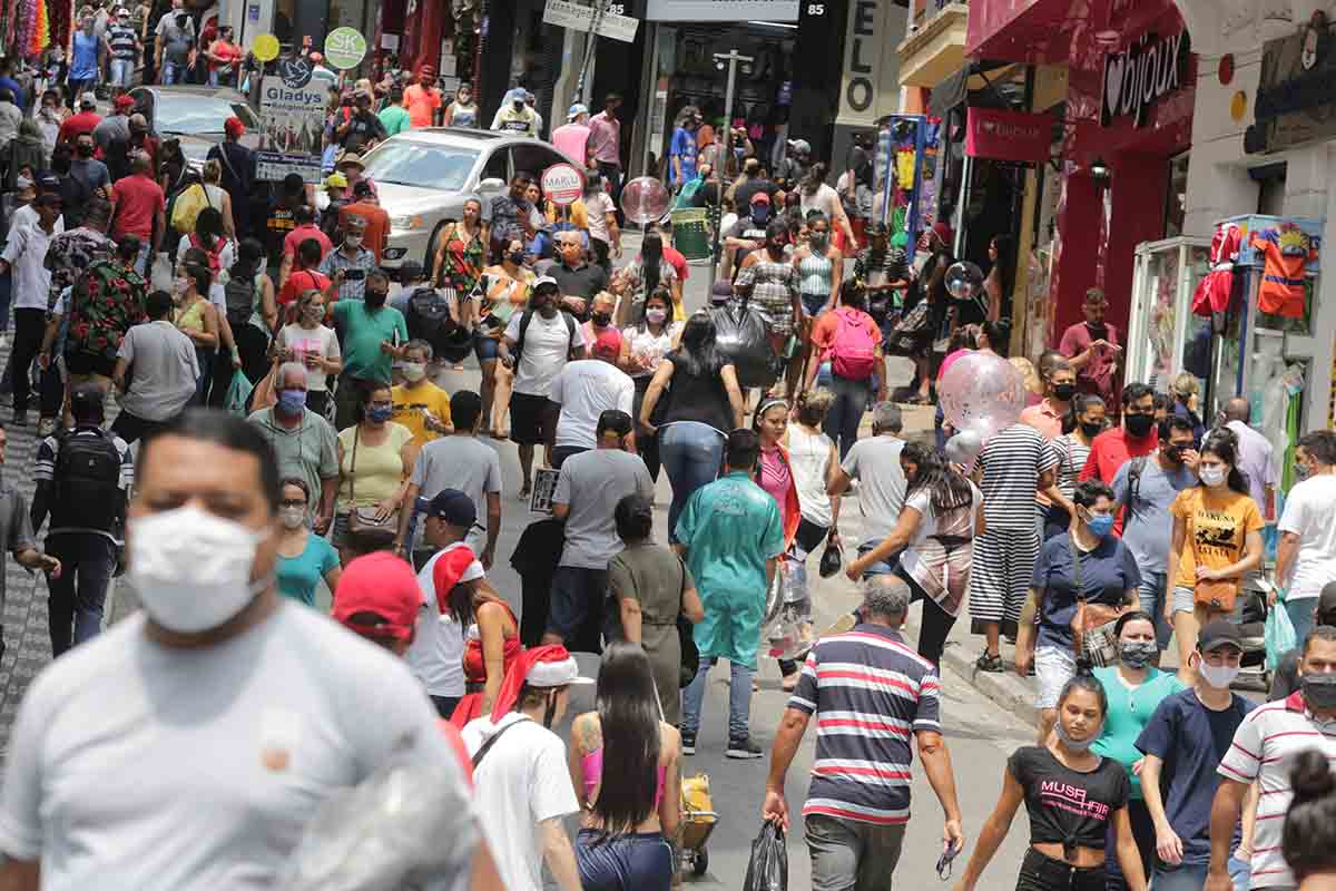 25 de Março, citada em investigação de Trump, é dominada por chineses