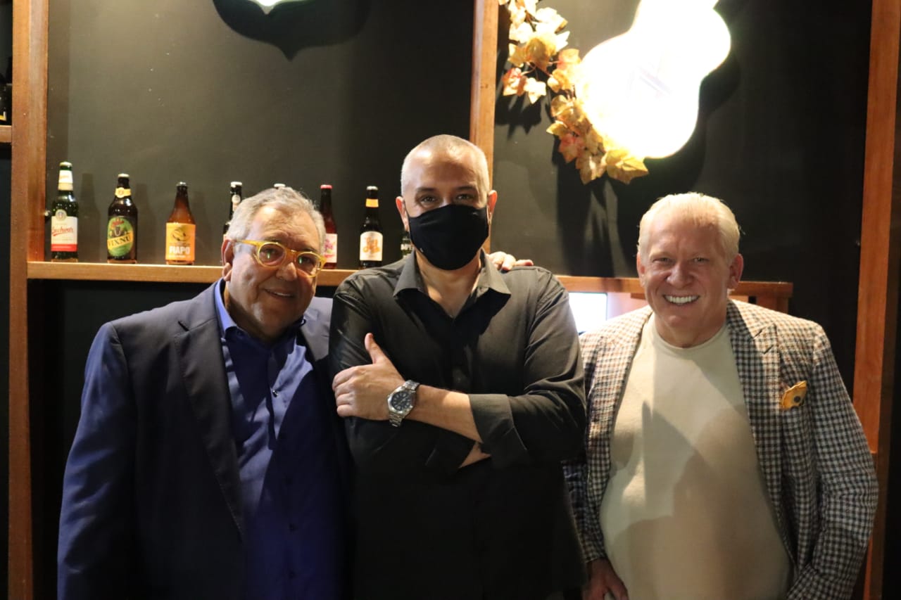 Evento para convidados inaugura o Libertango, novo restaurante de BsB