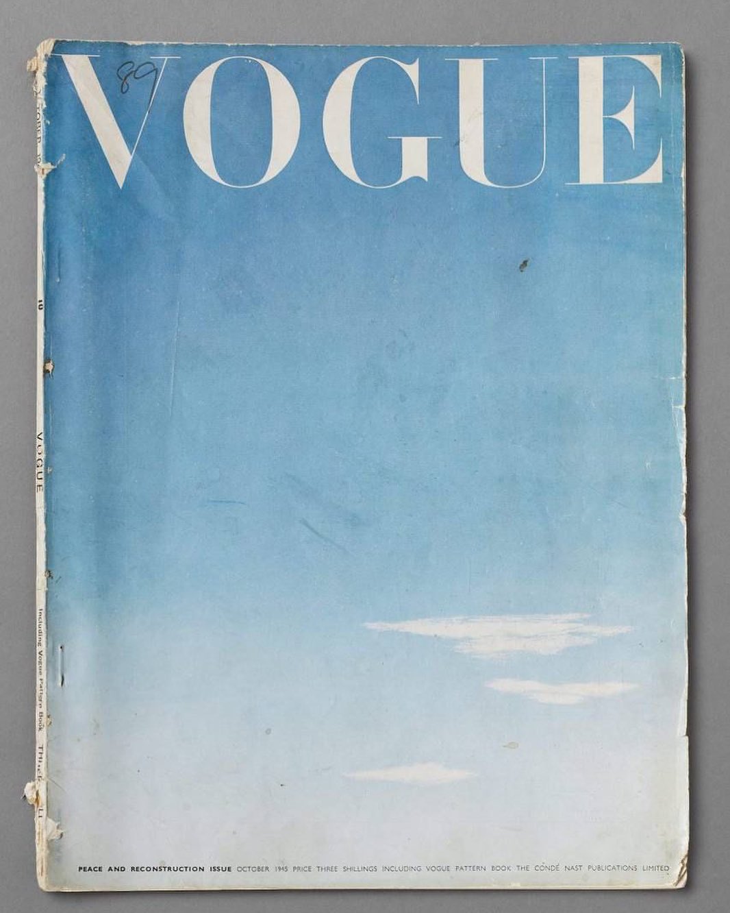 Capa da Vogue de 1945