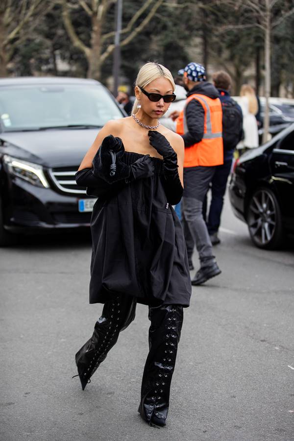 Vestido com calça no street style