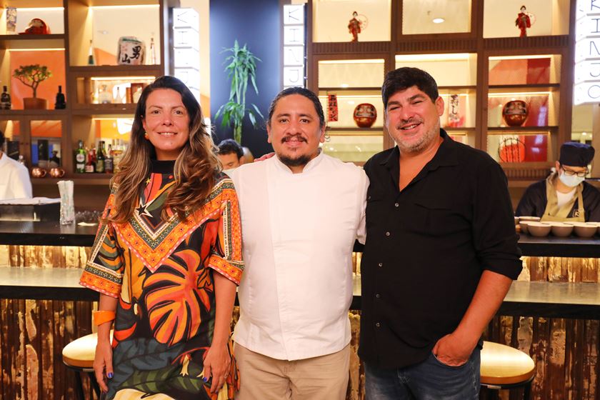 Adrianne Mesarina, Marcos Espinoza e Coky Mesarina