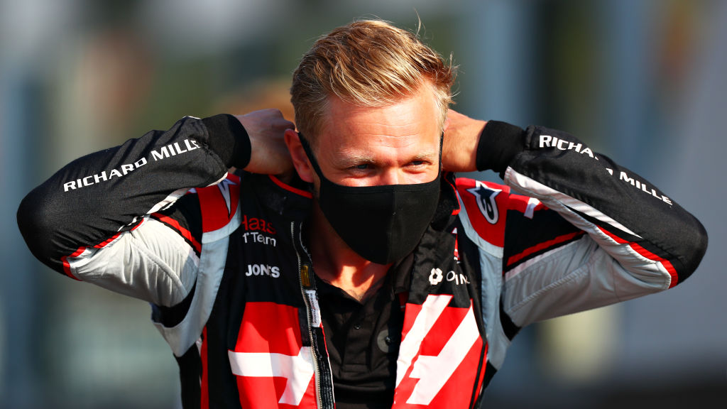 Kevin Magnussen, da Haas, é o piloto mais rápido em 2º dia de testes em Bahrein - Metrópoles