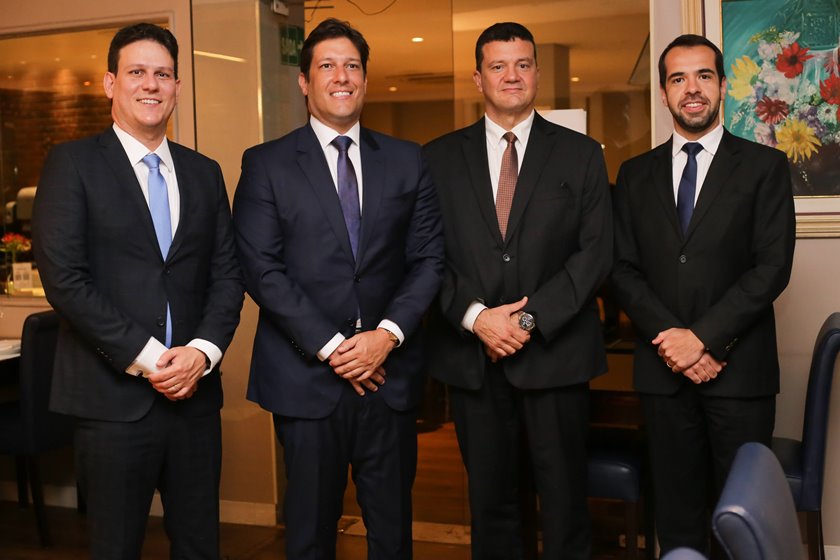 Ivan Pereira Prado, procurador da ADASA, Guilherme Dolabella Bicalho, procurador do DF, ministro Adriano Pucci, do MRE, e Leonardo Jorge Queiroz, do BRB