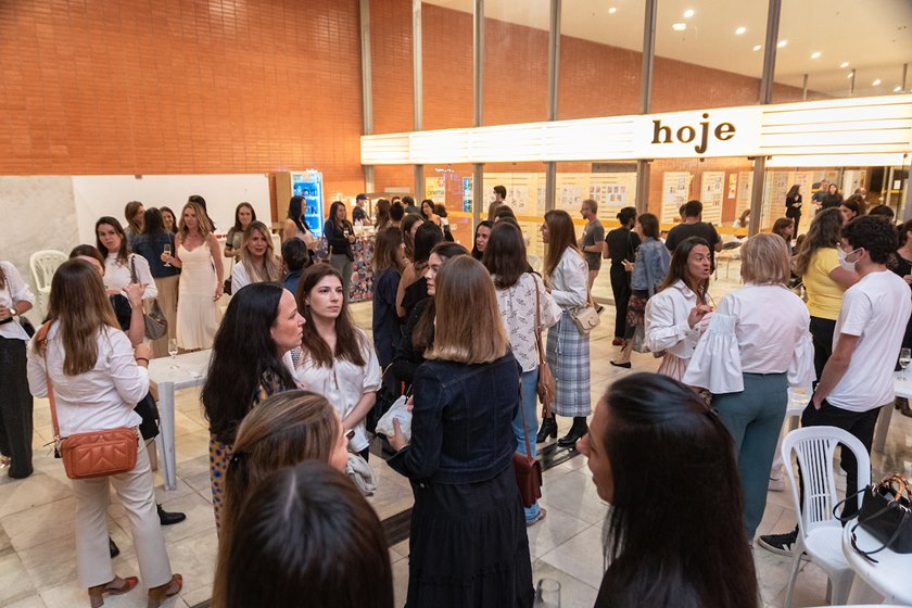 Letícia Gonzaga celebra o lançamento da coleção Simple no Cine Brasília