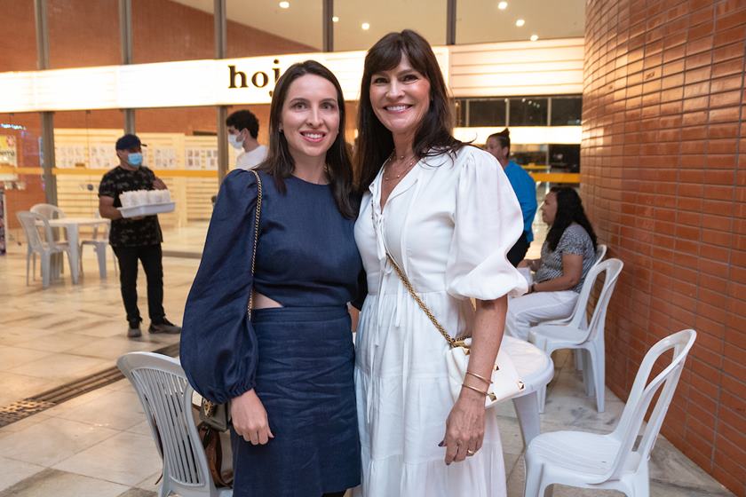 Letícia Gonzaga celebra o lançamento da coleção Simple no Cine Brasília