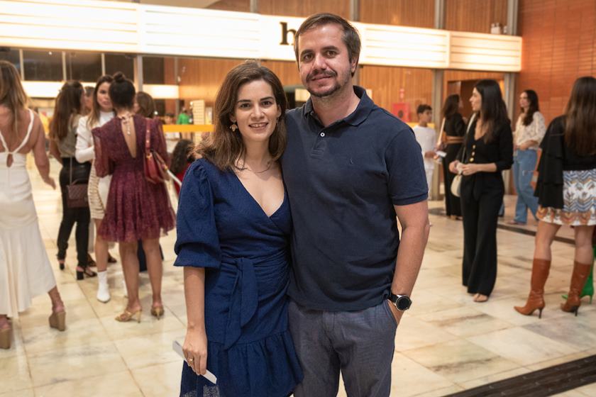 Letícia Gonzaga celebra o lançamento da coleção Simple no Cine Brasília