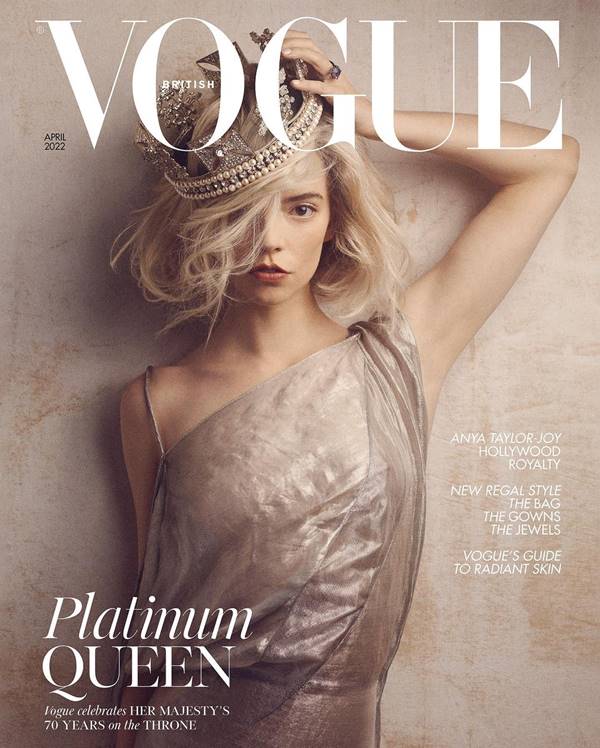 Anya Taylor-Joy na capa da Vogue britânica em retrato que faz releitura de foto da rainha Elizabeth II