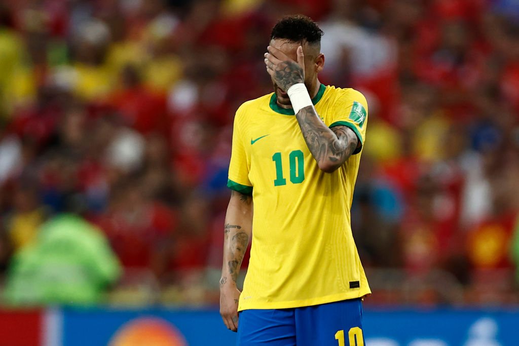Neymar desfalca o Brasil pela sétima vez por acúmulo de cartões