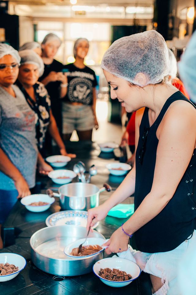 Ação social de Páscoa Amor Aquém oferece cursos profissionalizantes