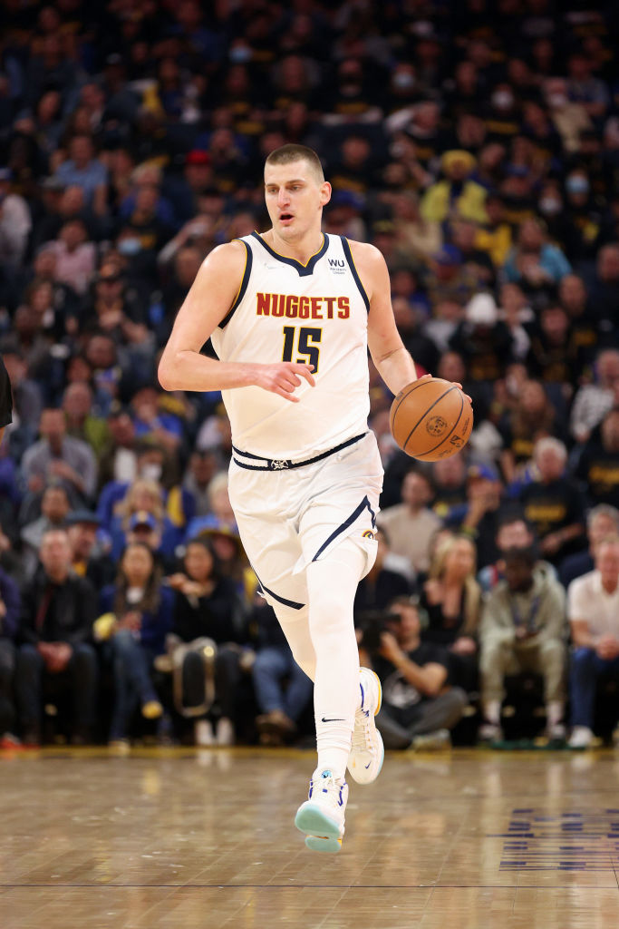 Nikola Jokic, do Denver Nuggets, sérvio que será anunciado MVP da NBA pela segunda vez seguida