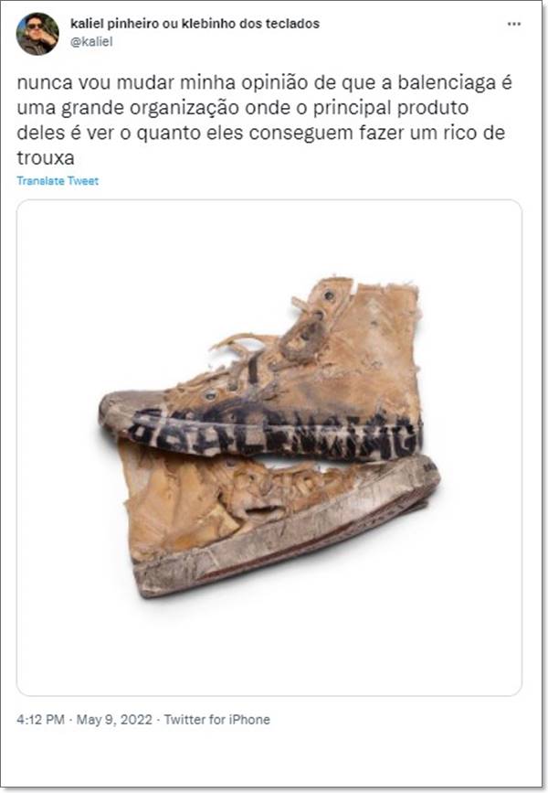 Print do Twitter com comentário sobre tênis da Balenciaga