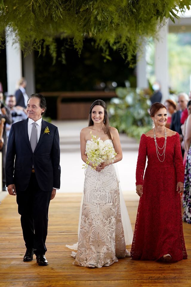 O memorável enlace campestre de Maria Eduarda Oliveira e Thiago Fleury