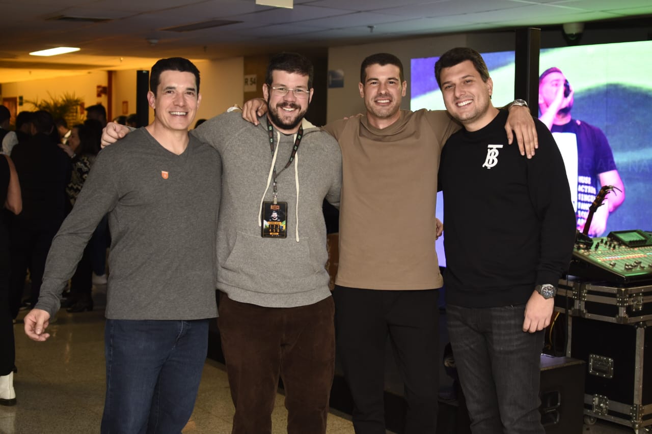 Raphael Matias, Bernardo Bessa, Dudu Bessa e Eduardo Pedrosa