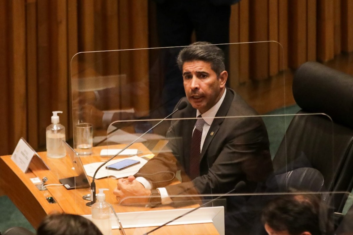 'Roosevelt assume liderança do Partido Liberal na Câmara Legislativa do DF'