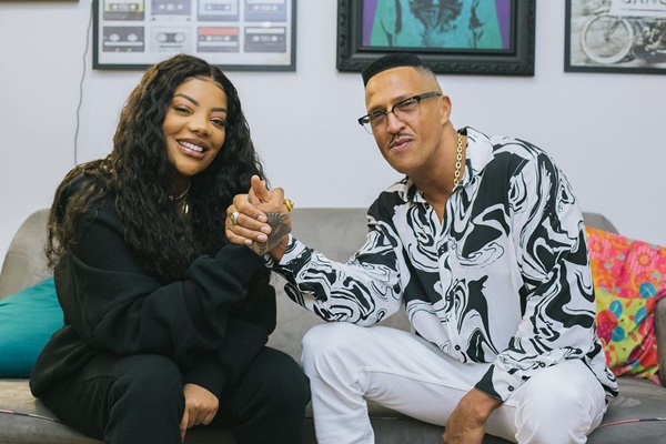 Na imagem com cor, Mano Brown e Ludmilla