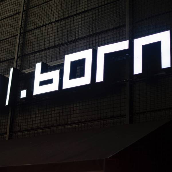 Letreiro Born Concept