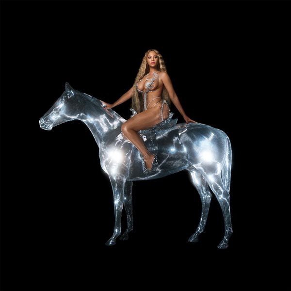 Na imagem com cor, photooshot do álbum Renaissance, de Beyoncé