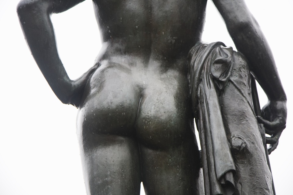 Bumbum estátua