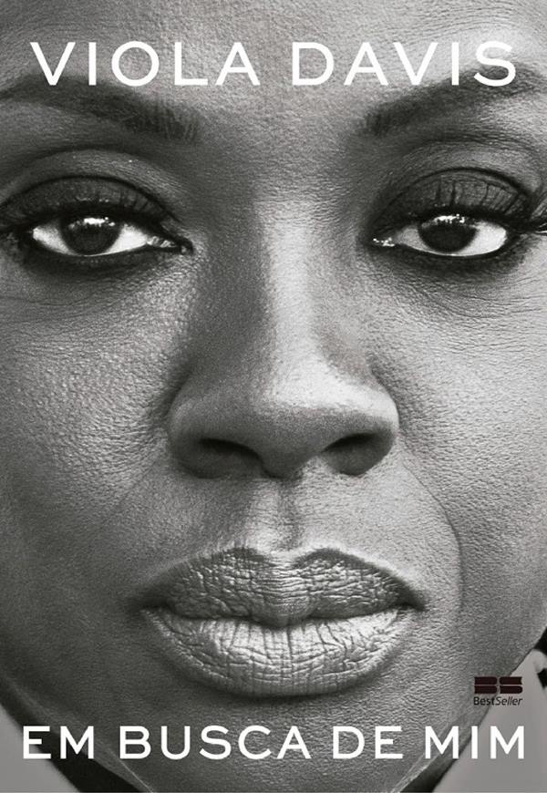 Foto em preto e branco da capa do livro da Viola Davis