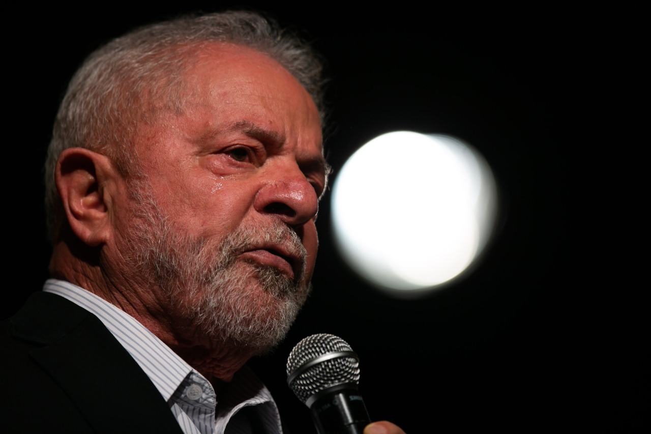 Lula se pronuncia sobre tentativa de golpe de estado no peru