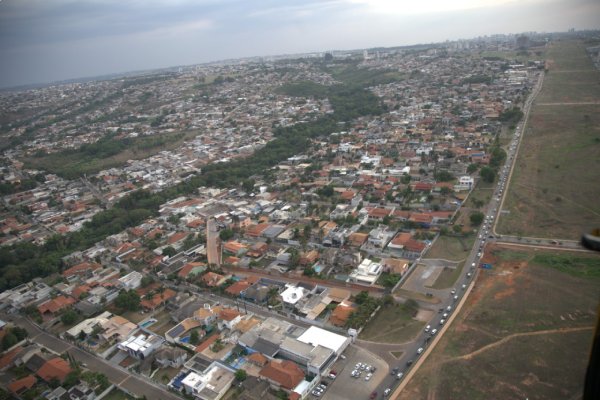 Foto área colorida mostra região em fase de regularização no DF