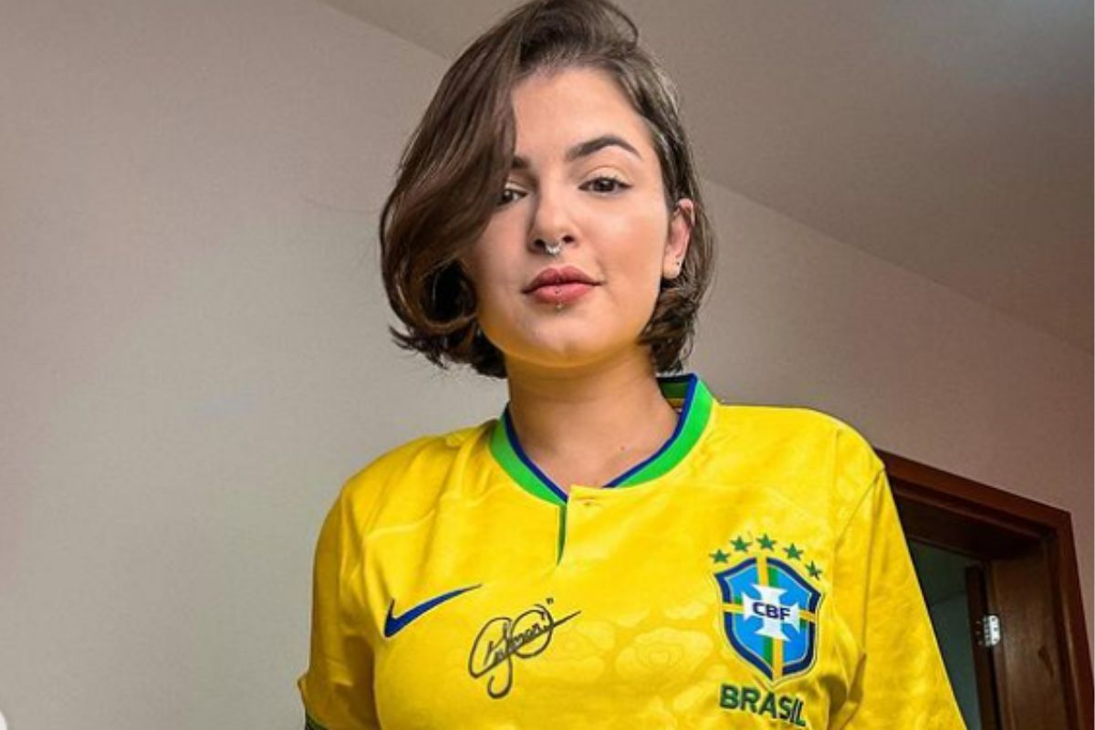 Modelo do OnlyFans comemora fim da Copa: “Preferem futebol a sexo” |  Metrópoles