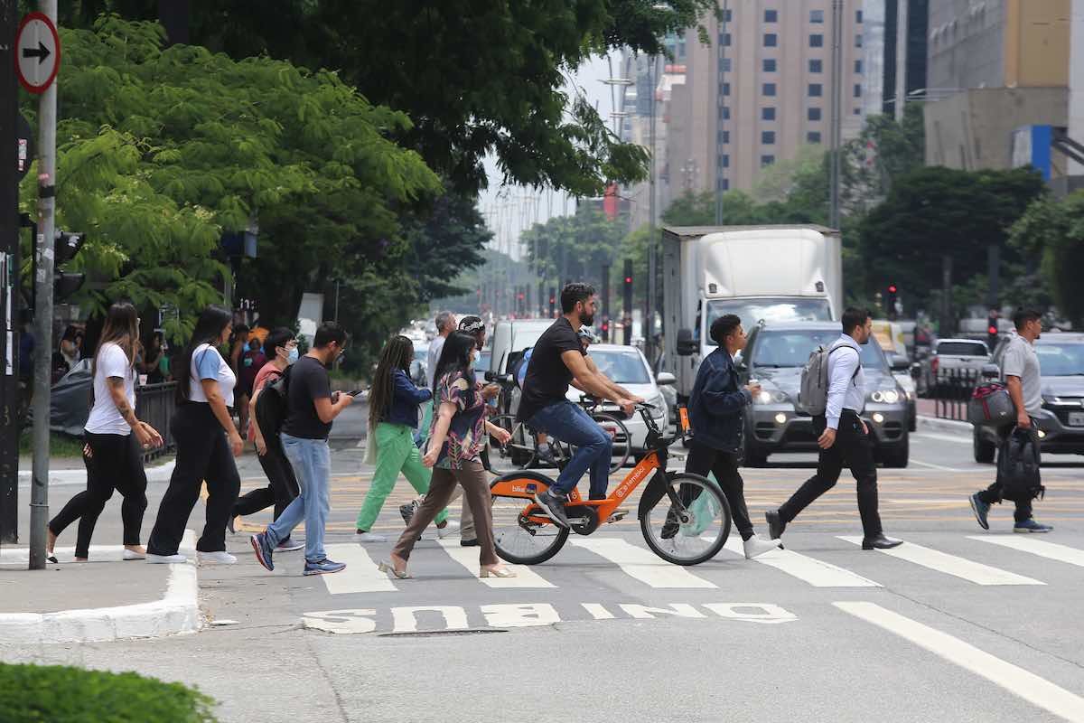 Circulam pela Avenida Paulista 2,3 mil bicicletas por dia