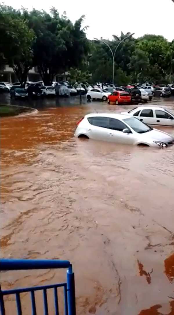 Alagamento da SQN Norte - Metrópoles