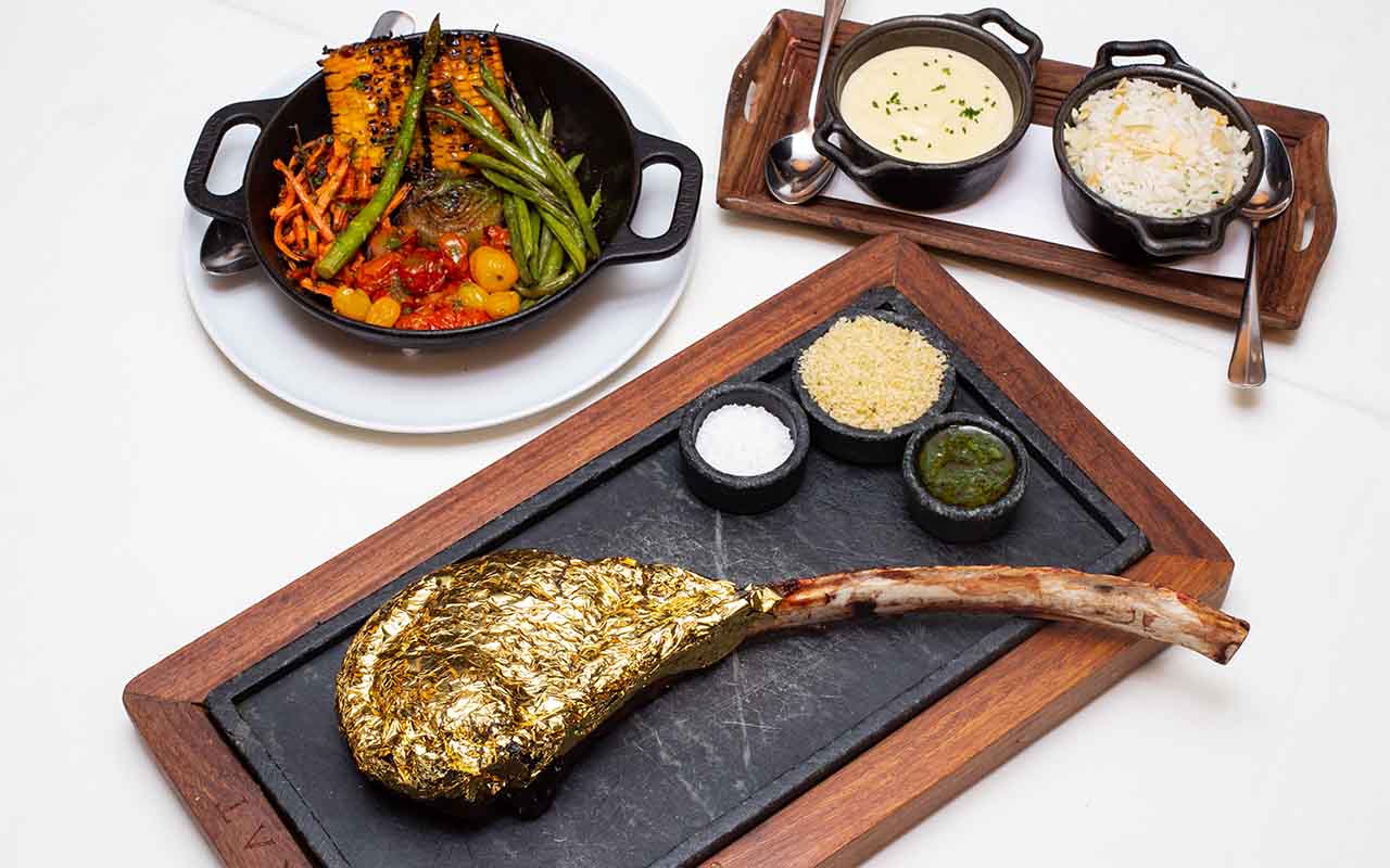 Tomahawk, prato do restaurante Carat em SP