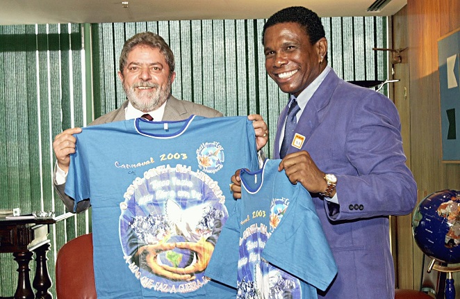 Lula preferiu ficar em Brasília em seu 1º Carnaval como presidente, em 2003 | Metrópoles