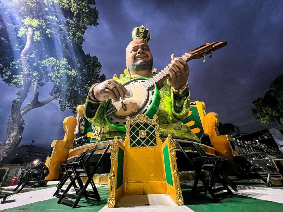 Imagem colorida da Escola de Samba Império Serrano - Metrópoles