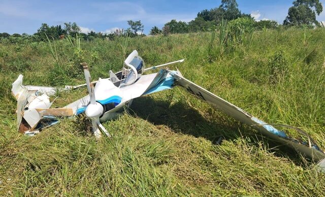 avião pouso emergência