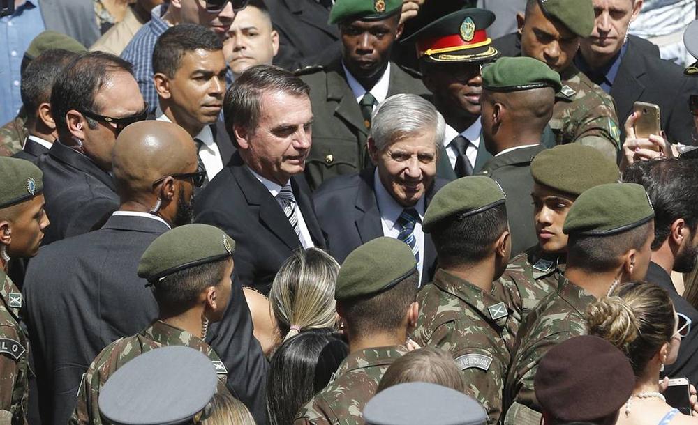 Condenação de Bolsonaro gera vergonha entre generais que o apoiaram