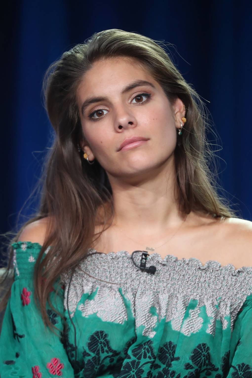 Atriz Caitlin Stasey