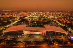 Foto colorida da vista aérea do Ulysses Centro de Convenções 