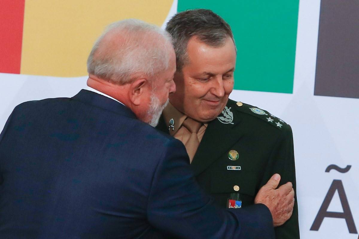 Generais reagem a risco de EUA tirar visto do comandante do Exército