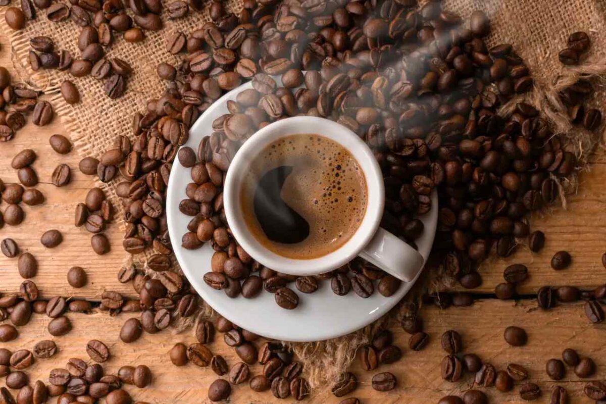 Dia do Café: quatro mitos e verdades sobre a paixão dos brasileiros