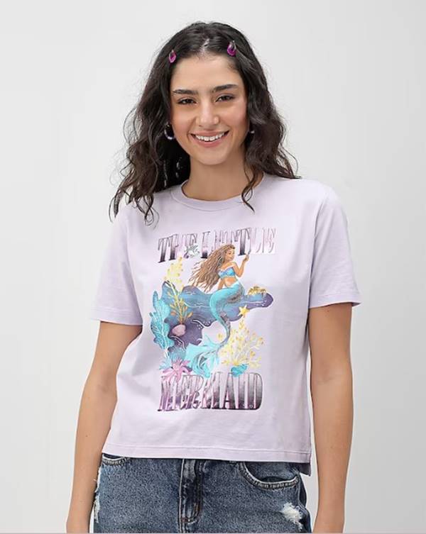 Camiseta da Riachuelo com estampada da Pequena Sereia - Metrópoles