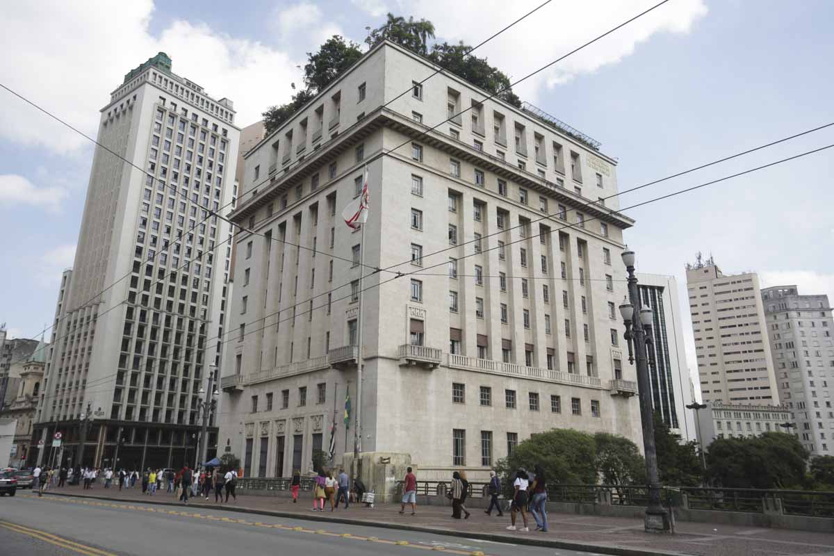 Nunes busca empréstimos para manter ritmo eleitoral de investimentos