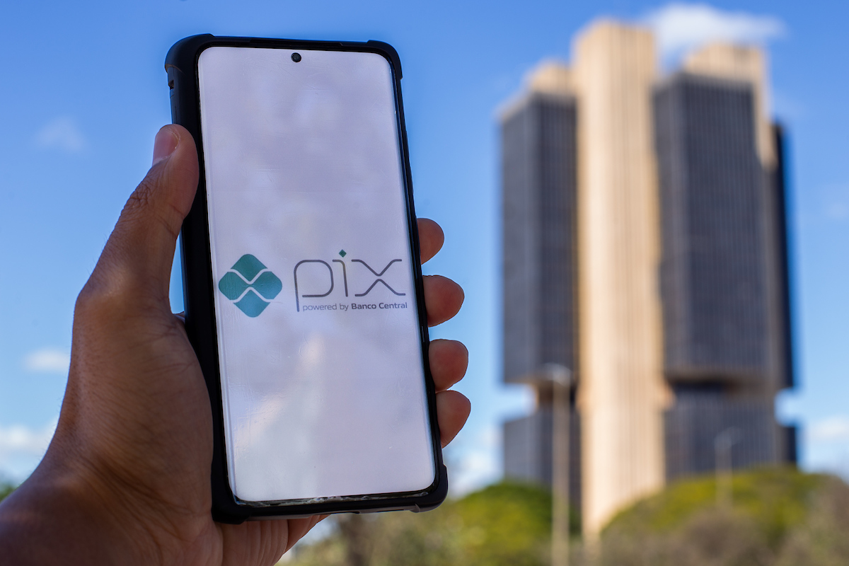 Pix chega aos 5 anos e já é o meio de pagamento preferido do Brasil