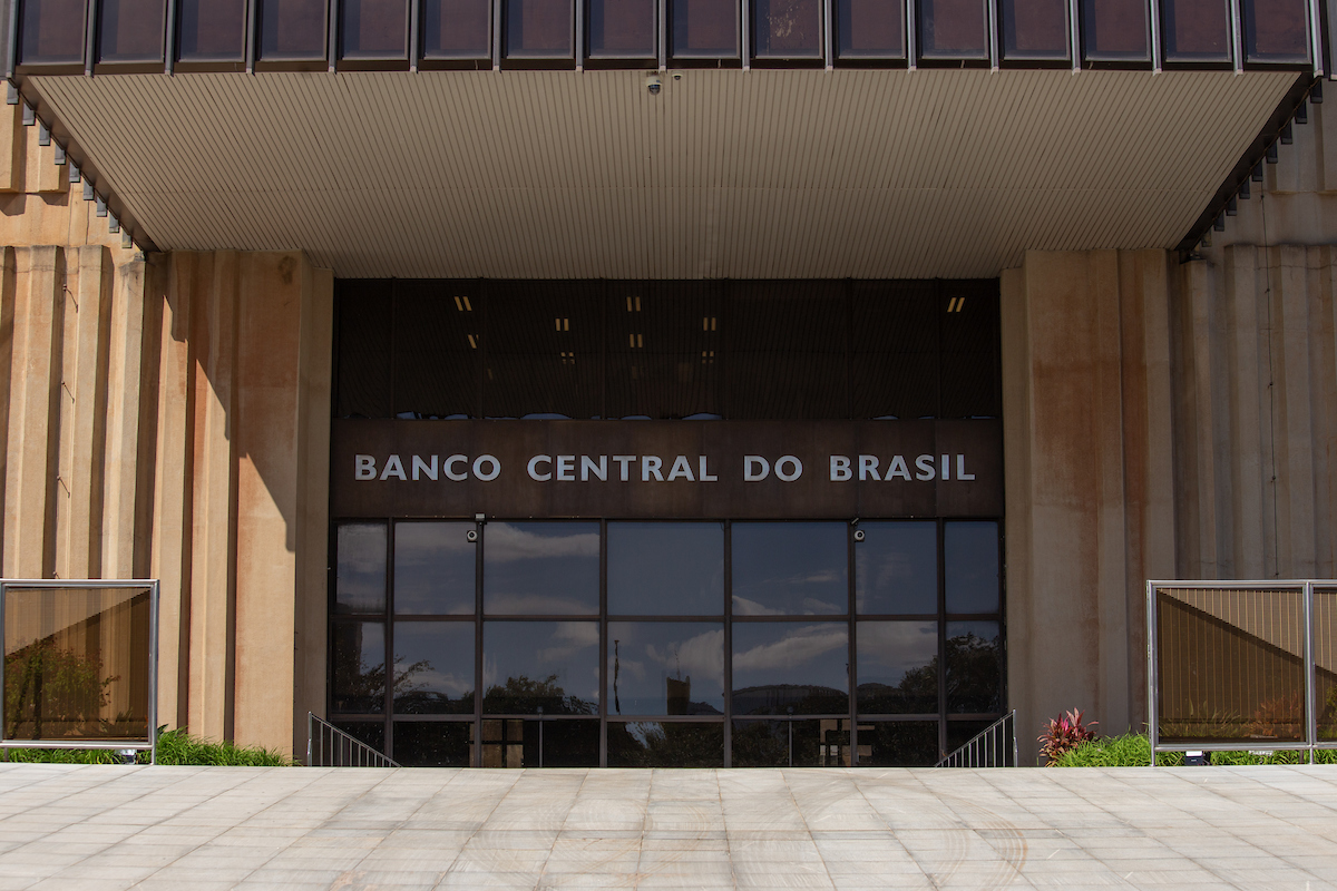 Contra crime organizado, BC limita Pix para algumas instituições