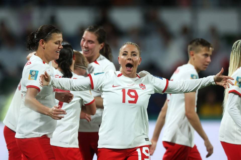 Video: Canada beats Ireland in Olympic-goal game