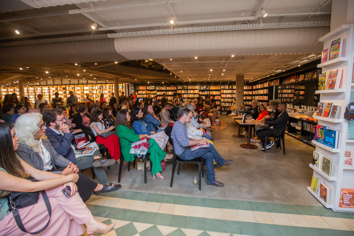 Lançamento do livro Antonio Obá